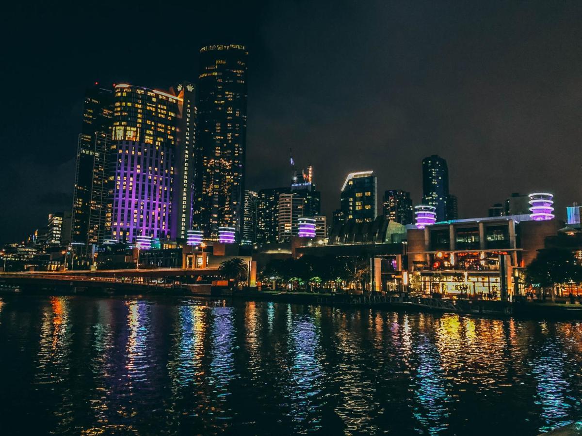 River Views * Melbourne